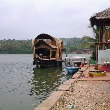 La Mirban Varkala Exterior photo